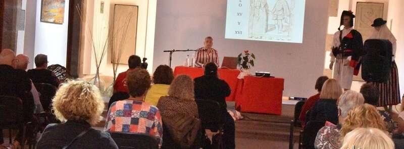 Momento de la charla del especialista/Francisco Javier Santana.